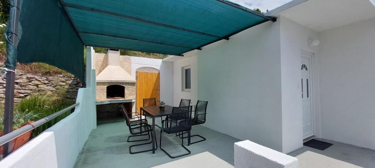 אומיס Apartments Dana מראה חיצוני תמונה